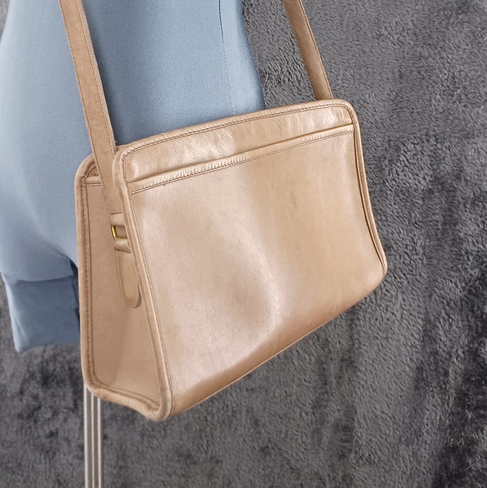 Vintage Swagger Bag Coach Brown Leather #504-7901
